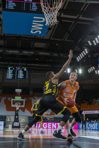 拉尔萨活跃 拉尔萨活跃