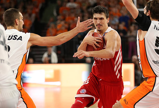 曼联签下C 曼联签下C